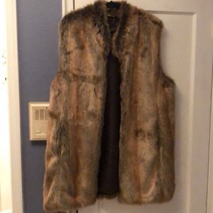 FAUX FUR VEST
